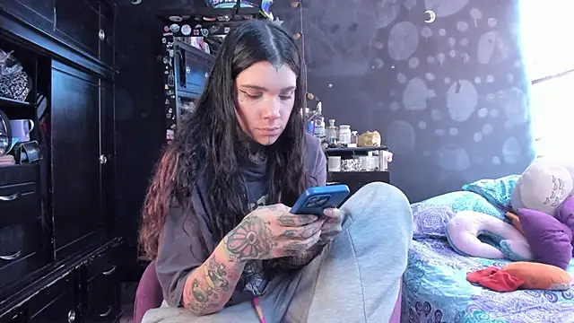 Snapshot of Lilmarieee chatting on December 2025 02:25:01 PM Lilmarieee online show from December 2025 02:25:01 PM
