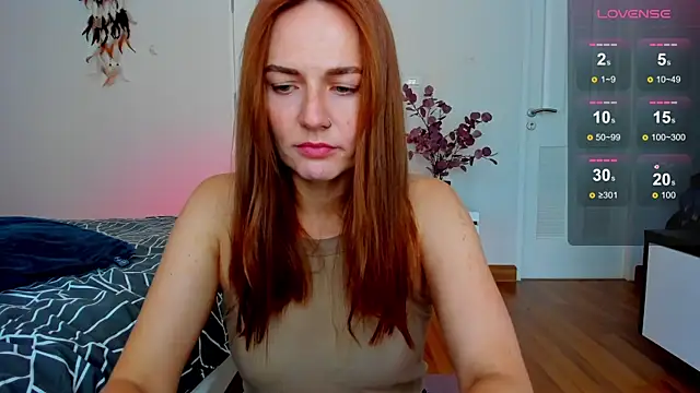 Snapshot of BritneyHall chatting on January 2025 06:56:02 AM BritneyHall online show from January 2025 06:56:02 AM