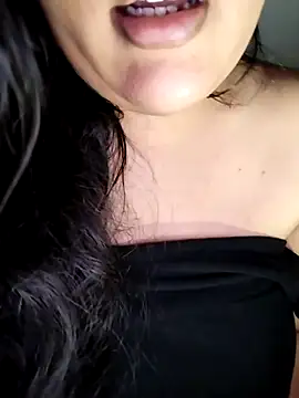 Annerae online show from April 2026 02:58:02 PM