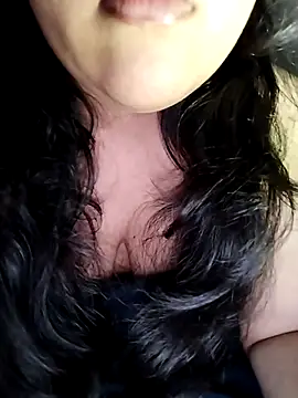 Annerae online show from April 2026 03:28:01 PM