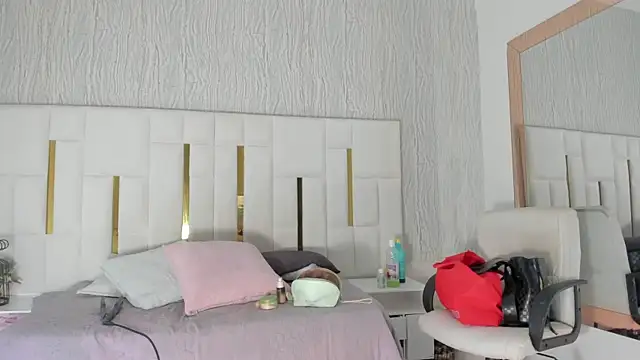 Meghan stonne  online show from January 2026 07:15:02 PM