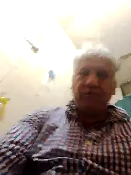 Snapshot of Momlover2022 chatting on June 2026 04:53:01 PM Momlover2022 online show from June 2026 04:53:01 PM