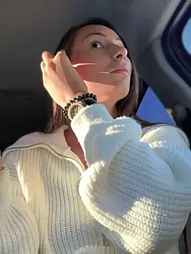 Snapshot of YOUR-KARINA chatting on December 2024 03:33:02 AM YOUR-KARINA online show from December 2024 03:33:02 AM