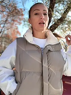 Snapshot of YOUR-KARINA chatting on November 2025 08:06:01 AM YOUR-KARINA online show from November 2025 08:06:01 AM