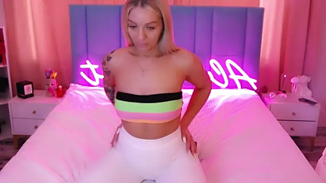 Snapshot of AllwaysHotJ chatting on January 2025 05:47:02 AM AllwaysHotJ online show from January 2025 05:47:02 AM