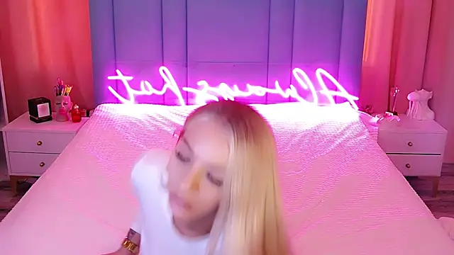 Snapshot of AllwaysHotJ chatting on January 2025 02:49:02 AM AllwaysHotJ online show from January 2025 02:49:02 AM