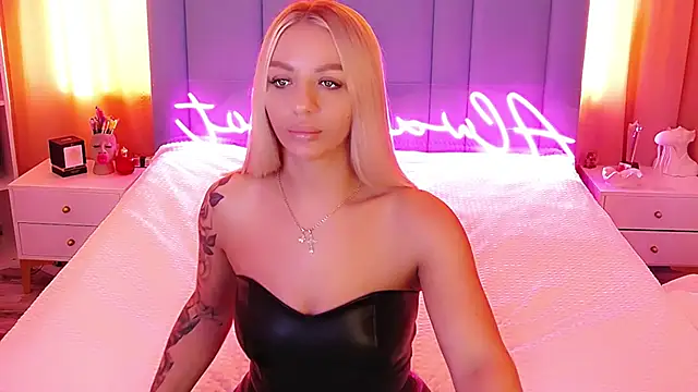 Snapshot of AllwaysHotJ chatting on February 2025 03:12:01 AM AllwaysHotJ online show from February 2025 03:12:01 AM