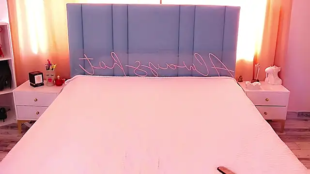 Snapshot of AllwaysHotJ chatting on February 2025 05:56:01 AM AllwaysHotJ online show from February 2025 05:56:01 AM