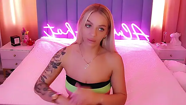 Snapshot of AllwaysHotJ chatting on March 2025 06:21:02 AM AllwaysHotJ online show from March 2025 06:21:02 AM