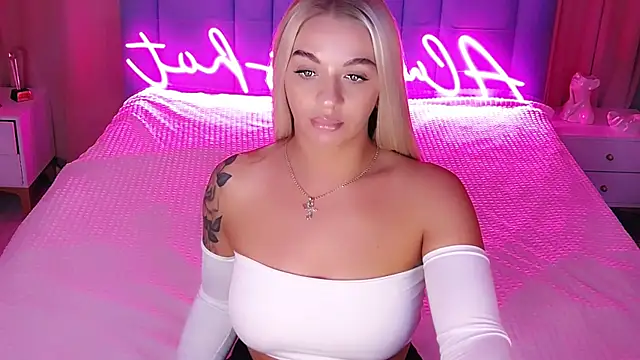 Snapshot of AllwaysHotJ chatting on November 2025 02:10:02 AM AllwaysHotJ online show from November 2025 02:10:02 AM