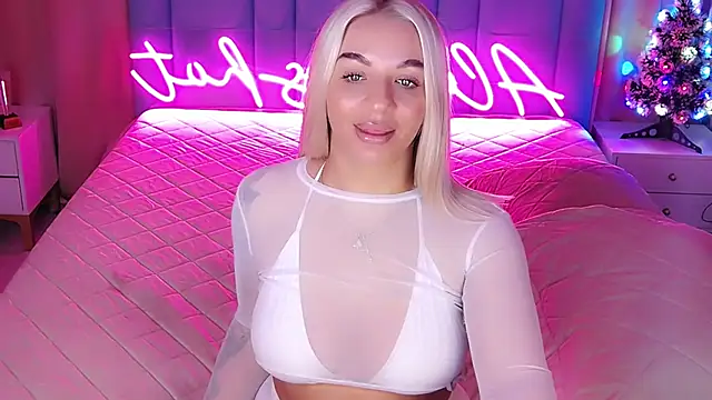 Snapshot of AllwaysHotJ chatting on December 2025 02:39:01 AM AllwaysHotJ online show from December 2025 02:39:01 AM