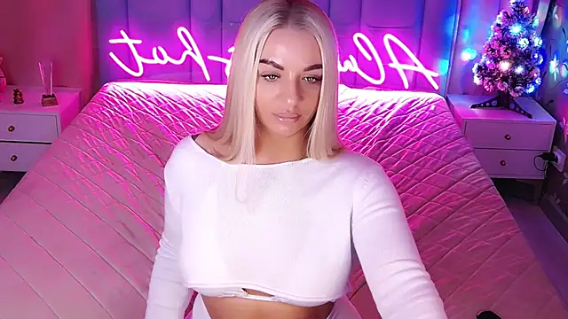 Snapshot of AllwaysHotJ chatting on January 2026 02:14:01 AM AllwaysHotJ online show from January 2026 02:14:01 AM