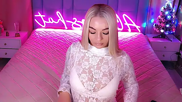 Snapshot of AllwaysHotJ chatting on January 2026 02:26:01 AM AllwaysHotJ online show from January 2026 02:26:01 AM