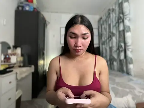 Miss Deliciousness online show from April 2026 03:35:01 PM