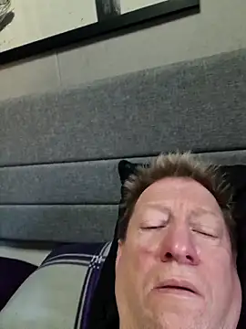 tomtom111111 online show from February 2025 02:27:02 PM