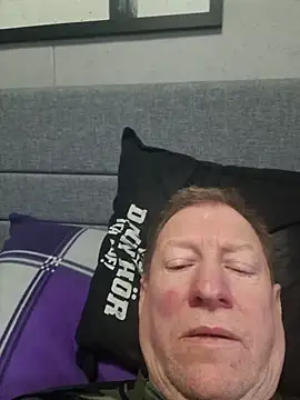 tomtom111111 online show from January 2026 12:08:02 PM