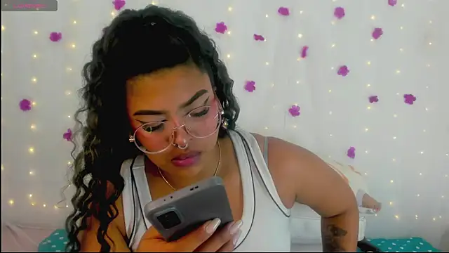 Snapshot of moana_taylor chatting on September 2025 11:48:01 AM moana taylor online show from September 2025 11:48:01 AM