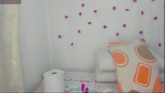 Snapshot of moana_taylor chatting on October 2025 10:11:01 AM moana taylor online show from October 2025 10:11:01 AM