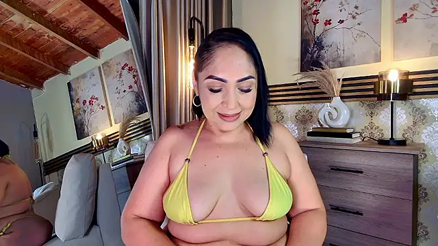 Madissononee online show from February 2026 02:34:02 AM