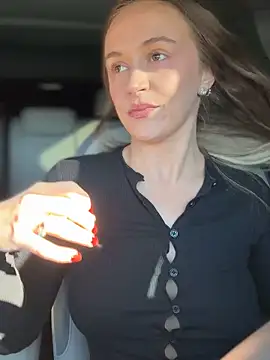 lunagirl13 online show from October 2025 09:59:02 PM