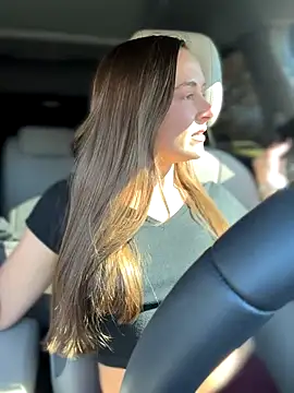 lunagirl13 online show from October 2025 08:05:01 PM