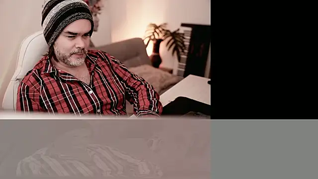 Sanders White online show from January 2025 04:37:02 PM