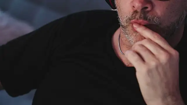 Sanders White online show from February 2025 04:47:01 AM