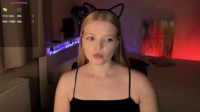 Snapshot of Ssweet_annie chatting on June 2026 07:05:01 PM Ssweet annie online show from June 2026 07:05:01 PM