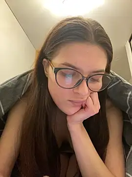 little belucci online show from January 2025 05:34:01 PM