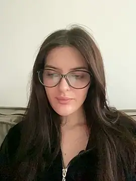 little belucci online show from February 2025 02:24:01 PM