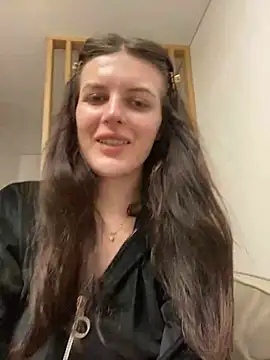 little belucci online show from February 2025 09:04:02 PM