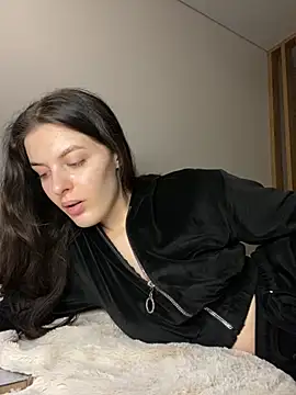 little belucci online show from November 2025 12:59:03 PM