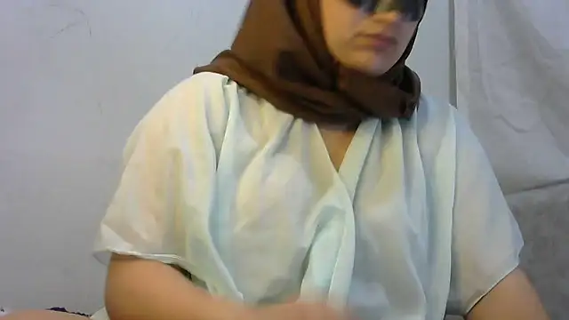 insatiableeee online show from December 2024 09:11:02 PM