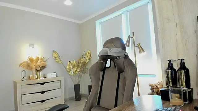 HotyPlays online show from June 2026 01:12:02 PM