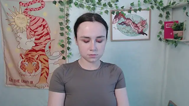 VeryVeryVeryShy  online show from July 2026 10:21:02 AM