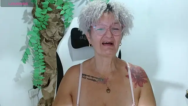 bety-cum2 online show from April 2026 10:50:02 AM