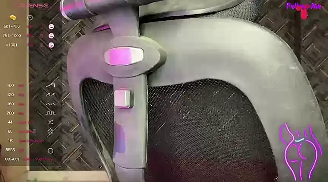 Snapshot of Your__alcoholic1 chatting on December 2024 05:48:01 PM Your alcoholic1 online show from December 2024 05:48:01 PM