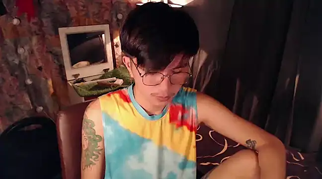 Snapshot of Sexy_Handsome_Drex chatting on December 2024 08:44:02 AM Sexy Handsome Drex online show from December 2024 08:44:02 AM