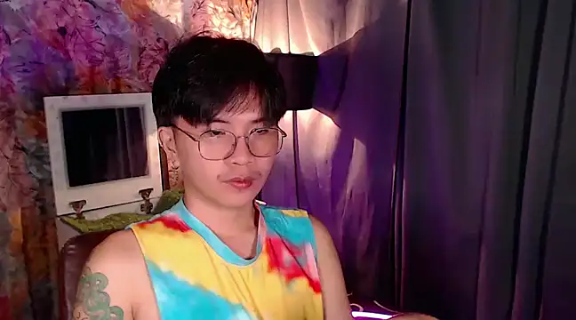 Snapshot of Sexy_Handsome_Drex chatting on January 2025 11:33:01 AM Sexy Handsome Drex online show from January 2025 11:33:01 AM