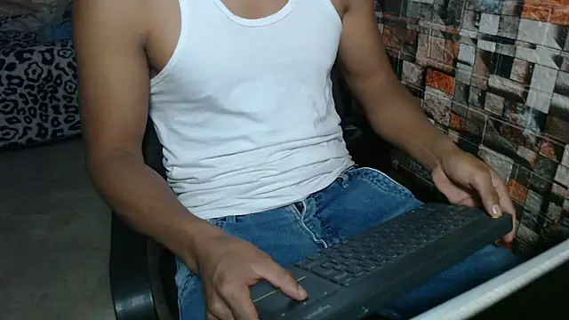 Snapshot of sexatlexx chatting on October 2025 02:22:02 AM sexatlexx online show from October 2025 02:22:02 AM