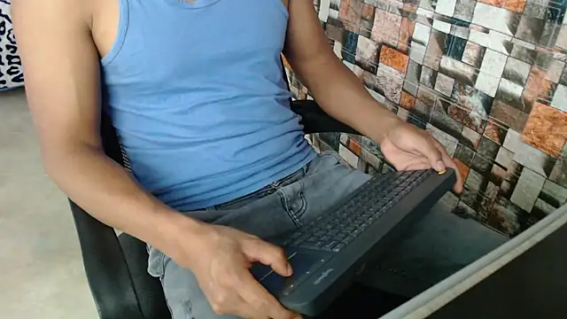 Snapshot of sexatlexx chatting on November 2025 09:14:02 PM sexatlexx online show from November 2025 09:14:02 PM