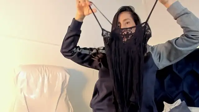 lauren fit online show from March 2026 05:49:01 PM