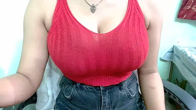 Snapshot of sweet-alia chatting on October 2025 01:19:01 PM sweet-alia online show from October 2025 01:19:01 PM