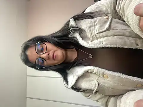 SWEETLILY18 online show from January 2025 02:25:02 PM