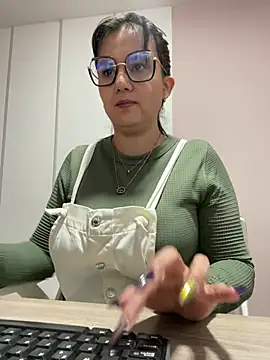 SWEETLILY18 online show from February 2025 11:21:02 AM