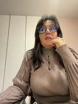 SWEETLILY18 online show from February 2025 02:16:02 PM