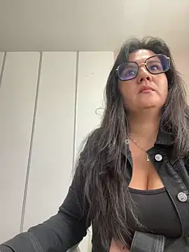 SWEETLILY18 online show from March 2025 02:34:01 PM