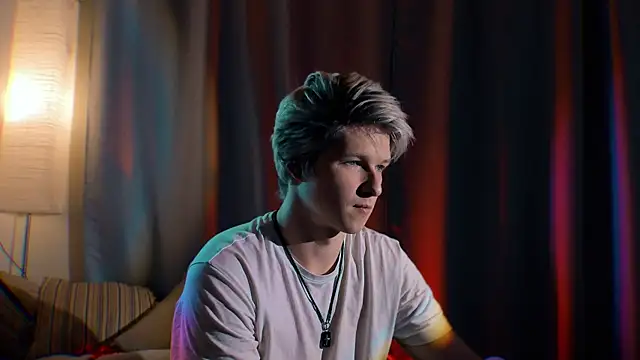 Breston Sweet online show from September 2025 07:52:02 PM