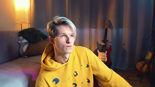 Breston Sweet online show from February 2026 02:13:02 PM