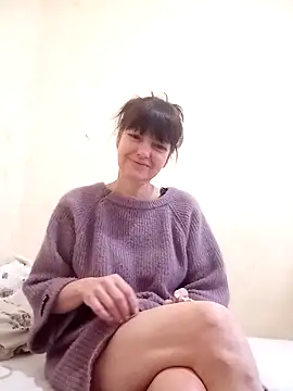 Snapshot of TiAmorre chatting on January 2025 10:11:01 AM TiAmorre online show from January 2025 10:11:01 AM